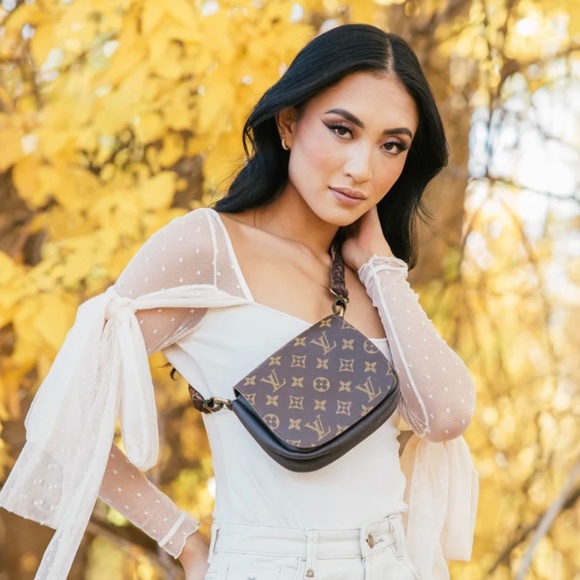 Woman’s Vintage Hobo Bag - Picture 2 of 6